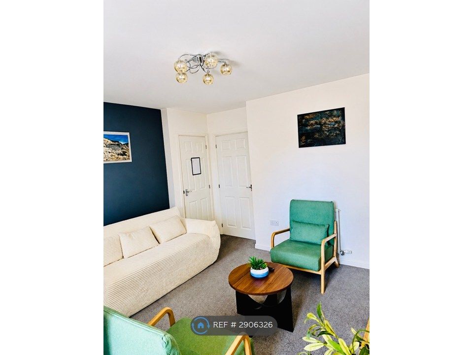 Property photo 3 of 34