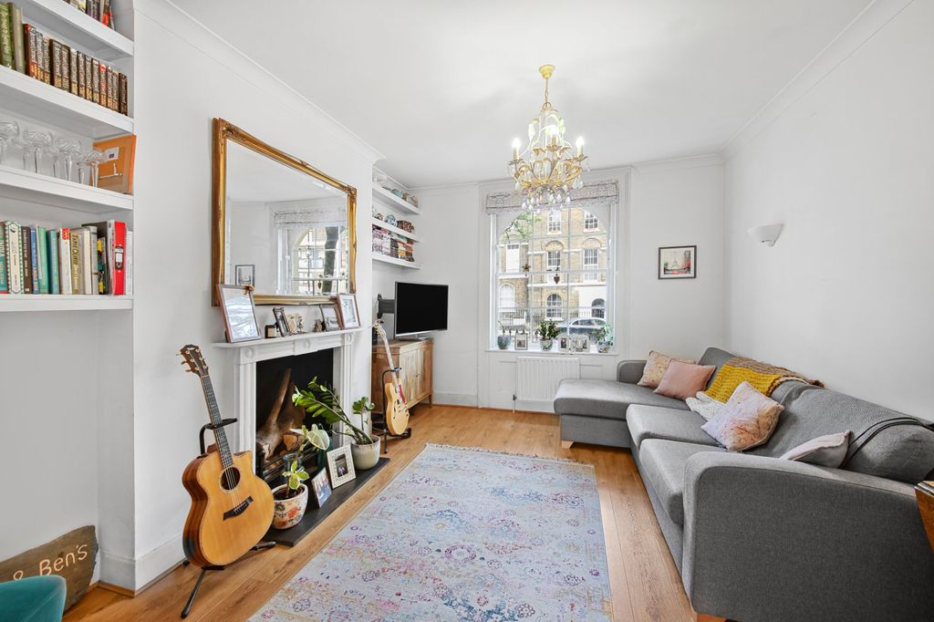 Property photo 2 of 13