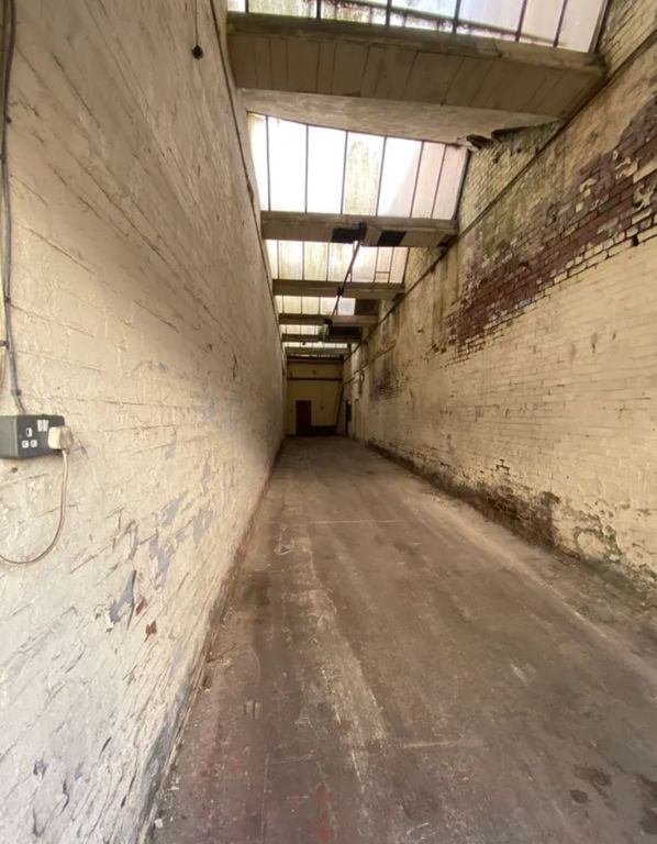 Property photo 2 of 4