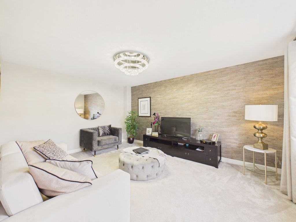 Property photo 3 of 28 5419385
