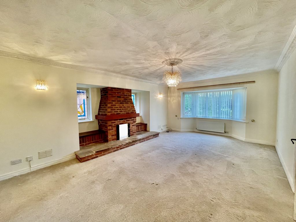 Property photo 3 of 43