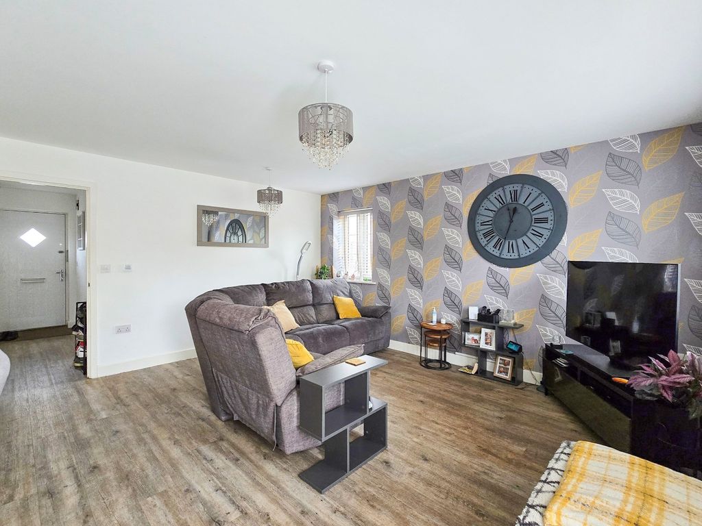Property photo 3 of 20 5048292