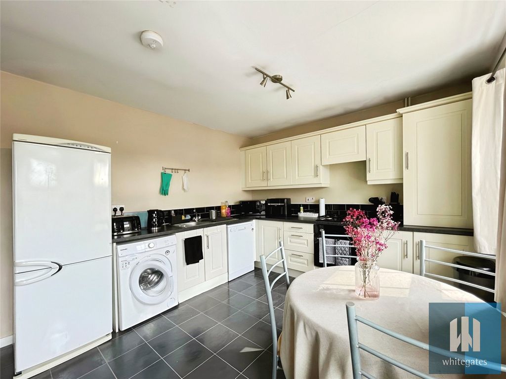 Property photo 3 of 9 Picture No. 14