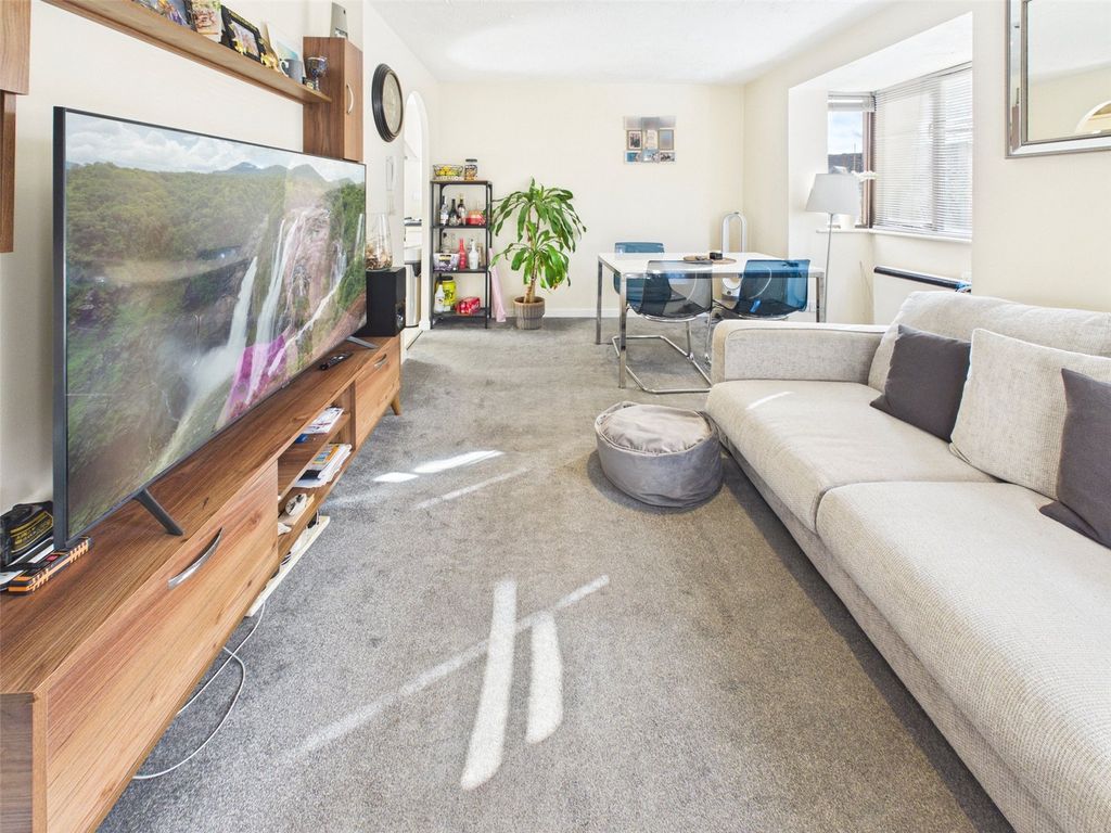 Property photo 3 of 7 Picture No. 04