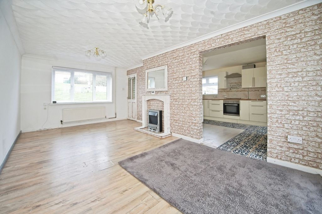 Property photo 3 of 20 Reception Room