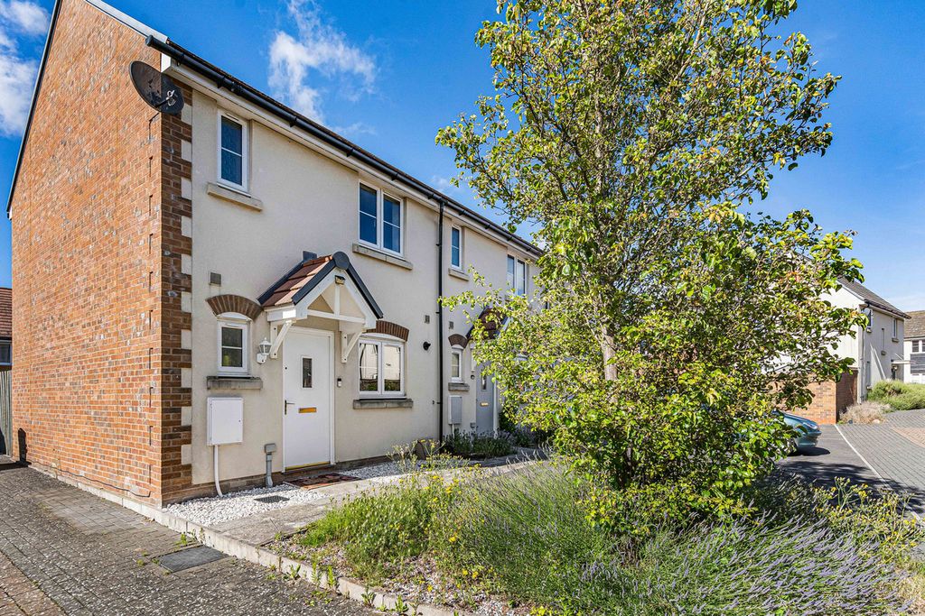 Property photo 1 of 24