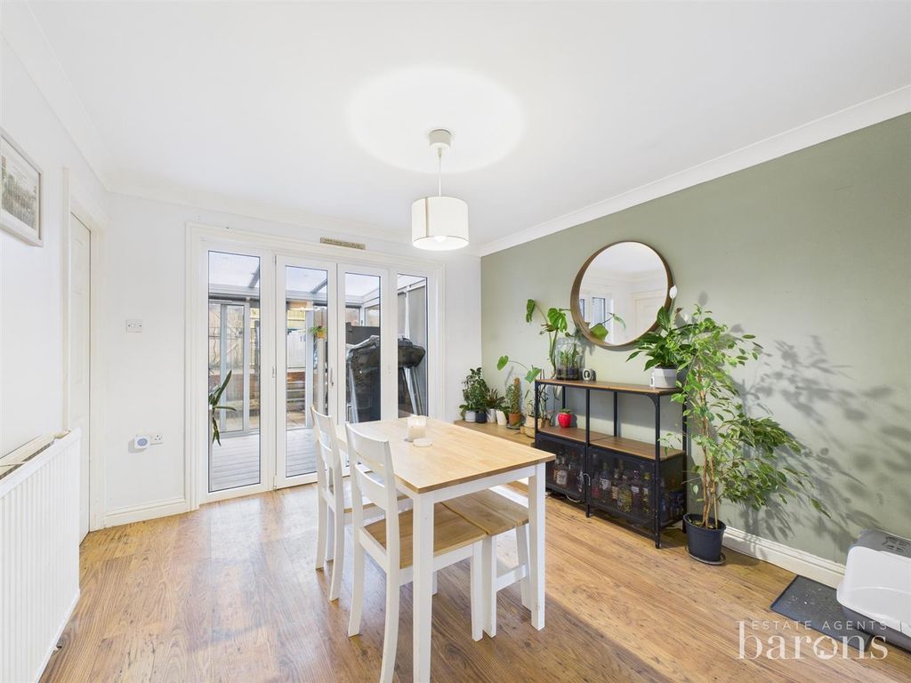 Property photo 2 of 22 Cam05500G0-Pr0127-Still011.Jpg