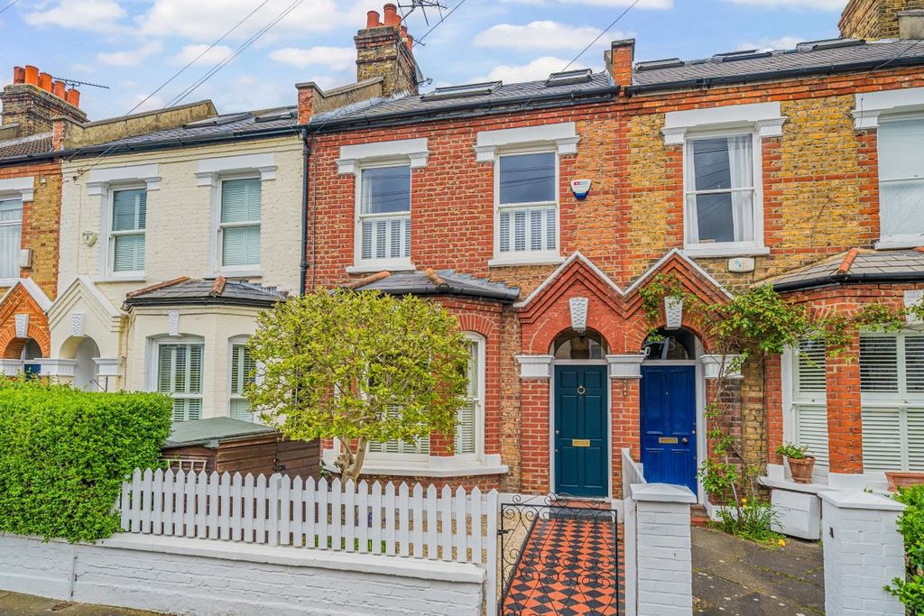 Property photo 1 of 13 1107297 (1)