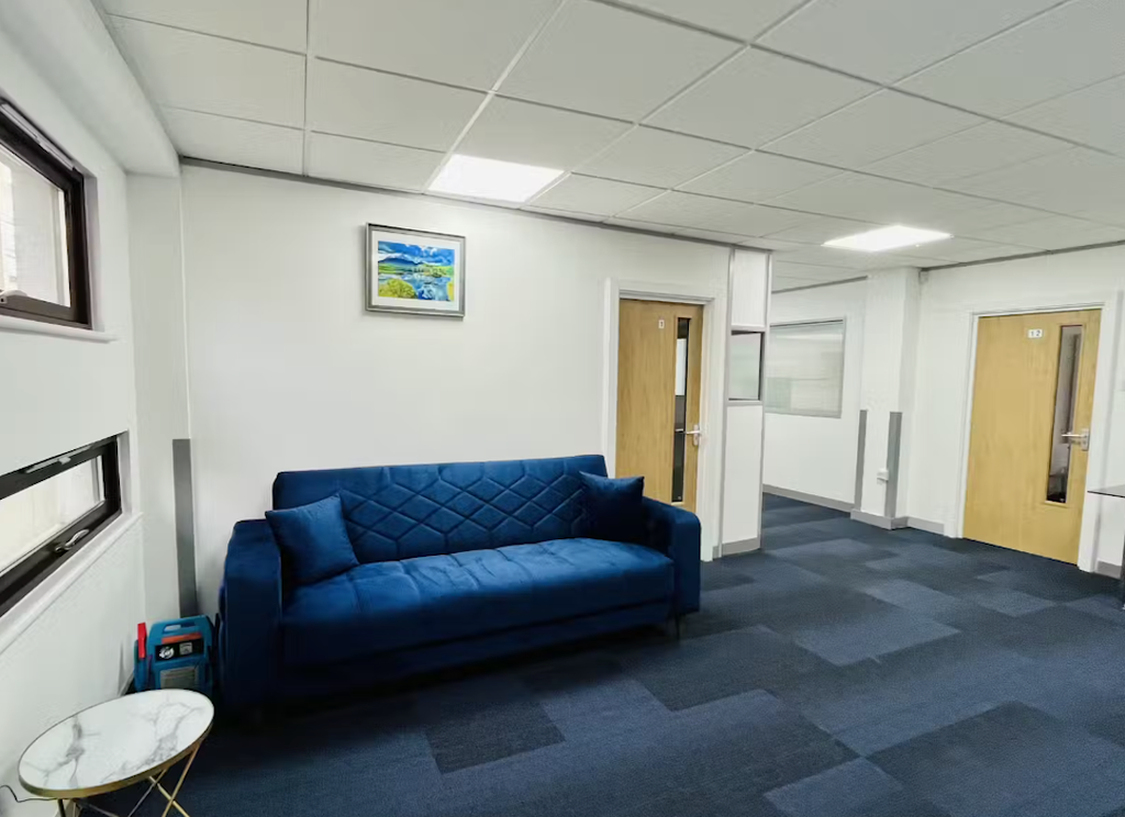 Property photo 3 of 7 Photo 2