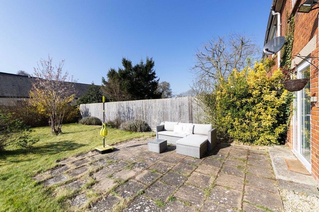 Property photo 2 of 22