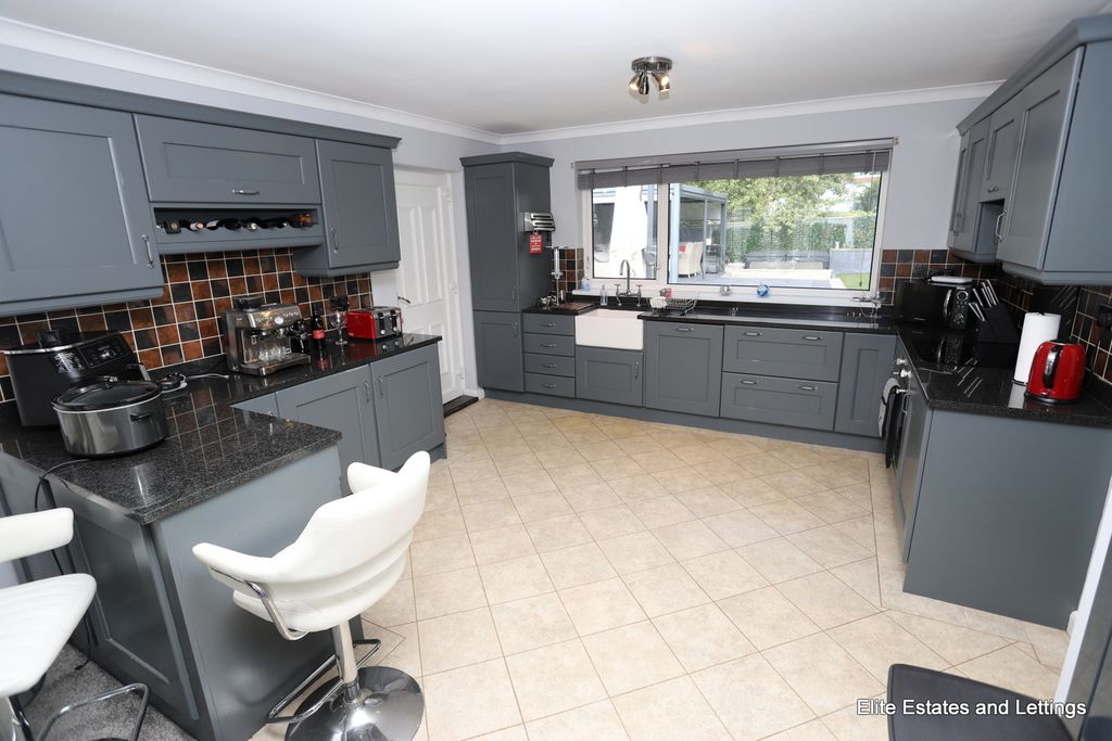 Property photo 2 of 18 02-Img_0458