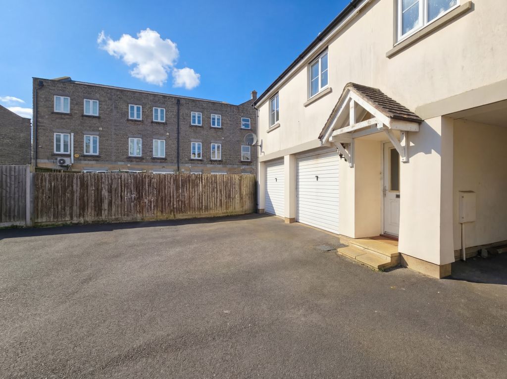 Property photo 3 of 20 Gallery