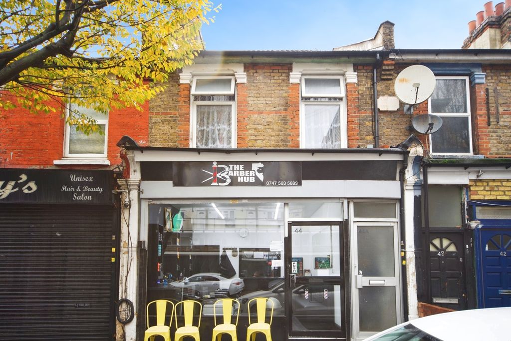 Property photo 1 of 11 Photo