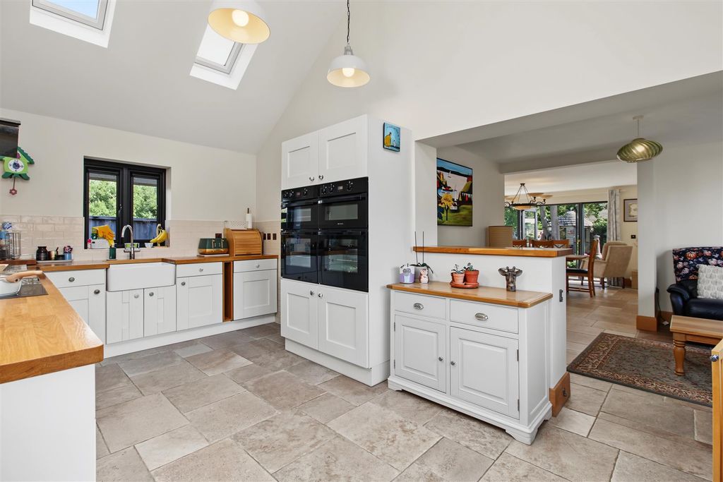 Property photo 3 of 42 Kitchen