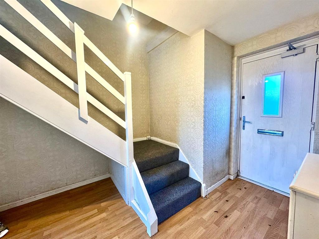 Property photo 2 of 12 Photo-2025-12-02-15-42-29 1.Jpg