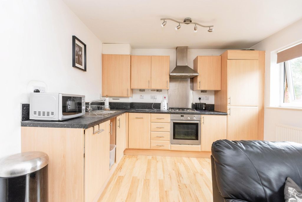 Property photo 2 of 15 Kitchen