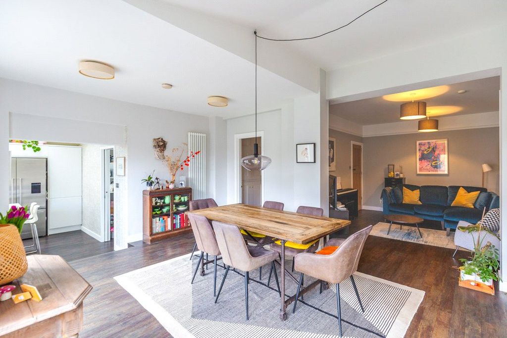 Property photo 1 of 28 Picture No. 10