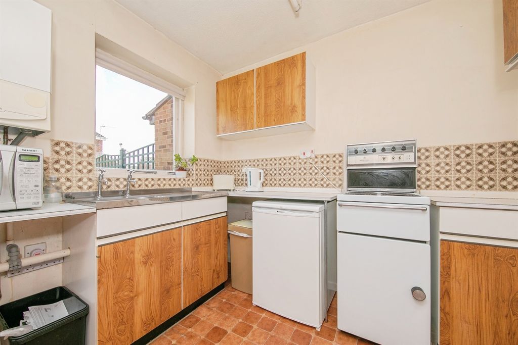 Property photo 2 of 14