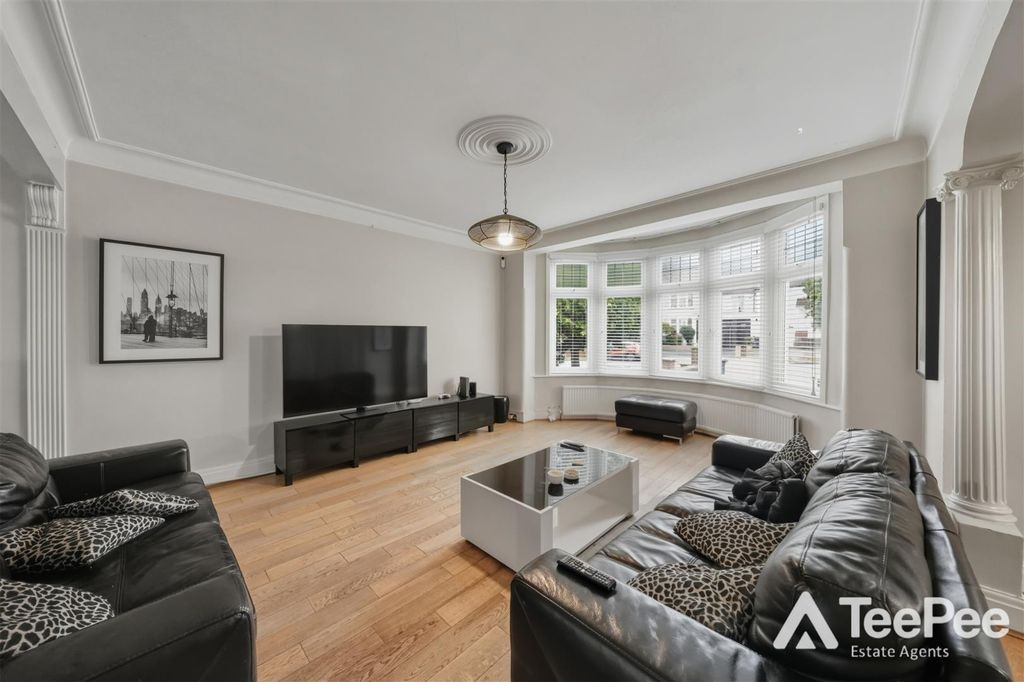 Property photo 2 of 29 A (60).Jpg