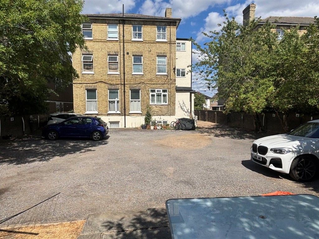 Property photo 3 of 6