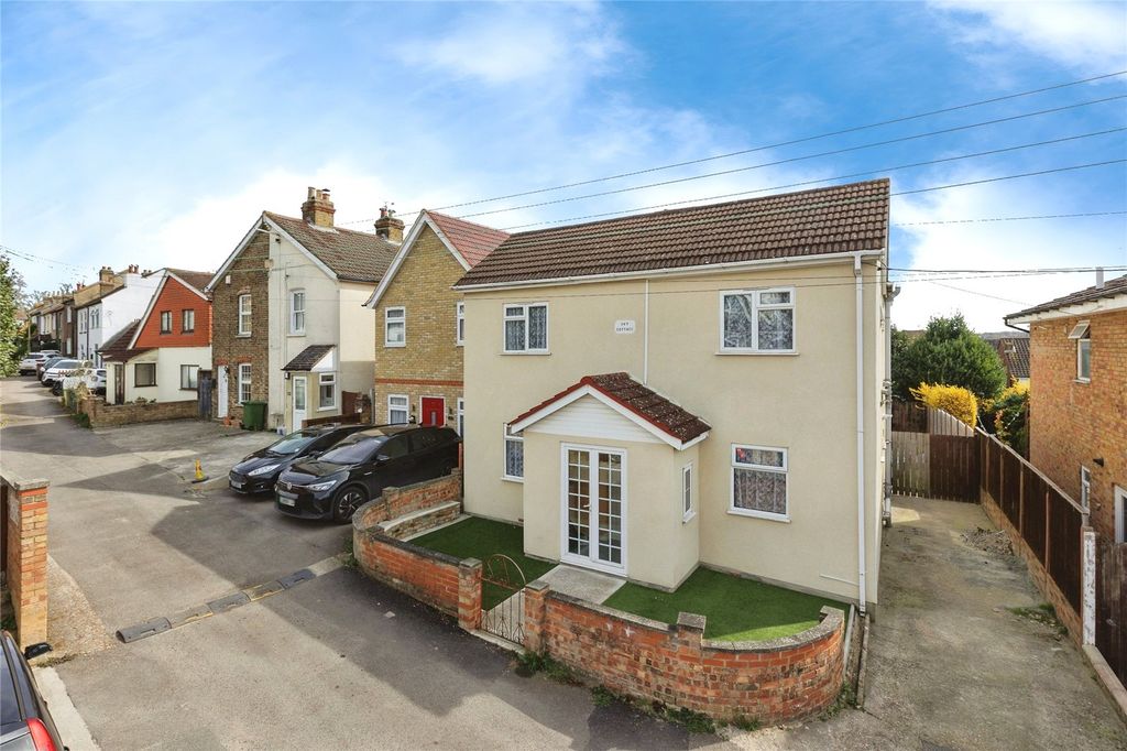 Property photo 2 of 19 Picture No. 20