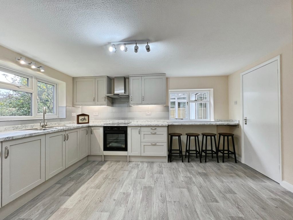 Property photo 2 of 18 Pbox-Img.Jpeg