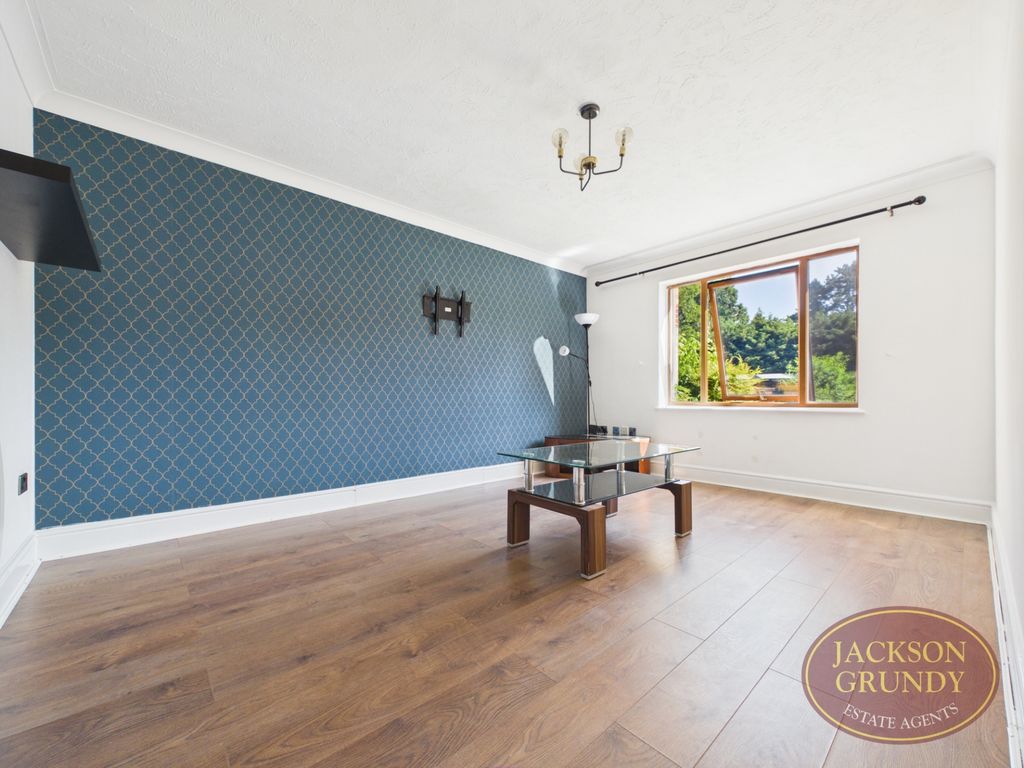 Property photo 3 of 5 Harlestone Road