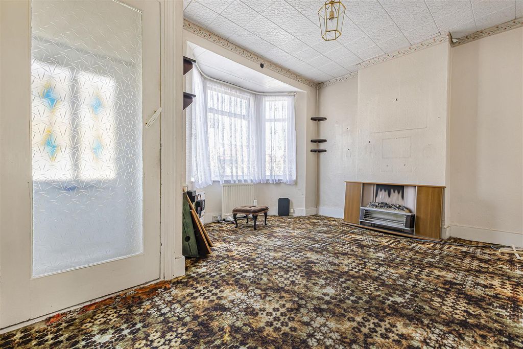 Property photo 2 of 15 B2G_1686.Jpg