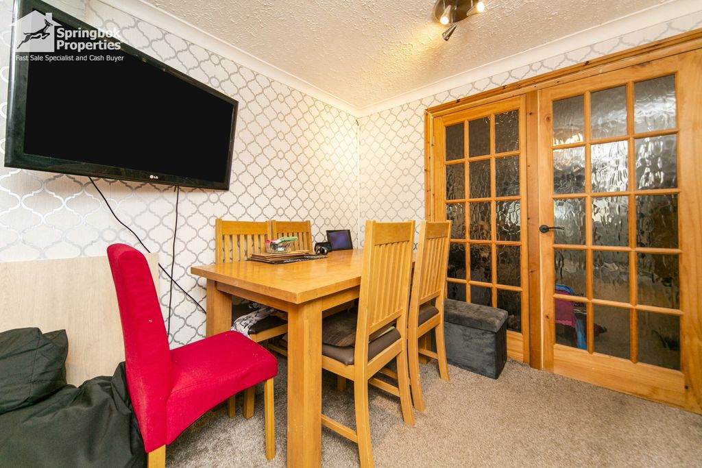 Property photo 3 of 20 2