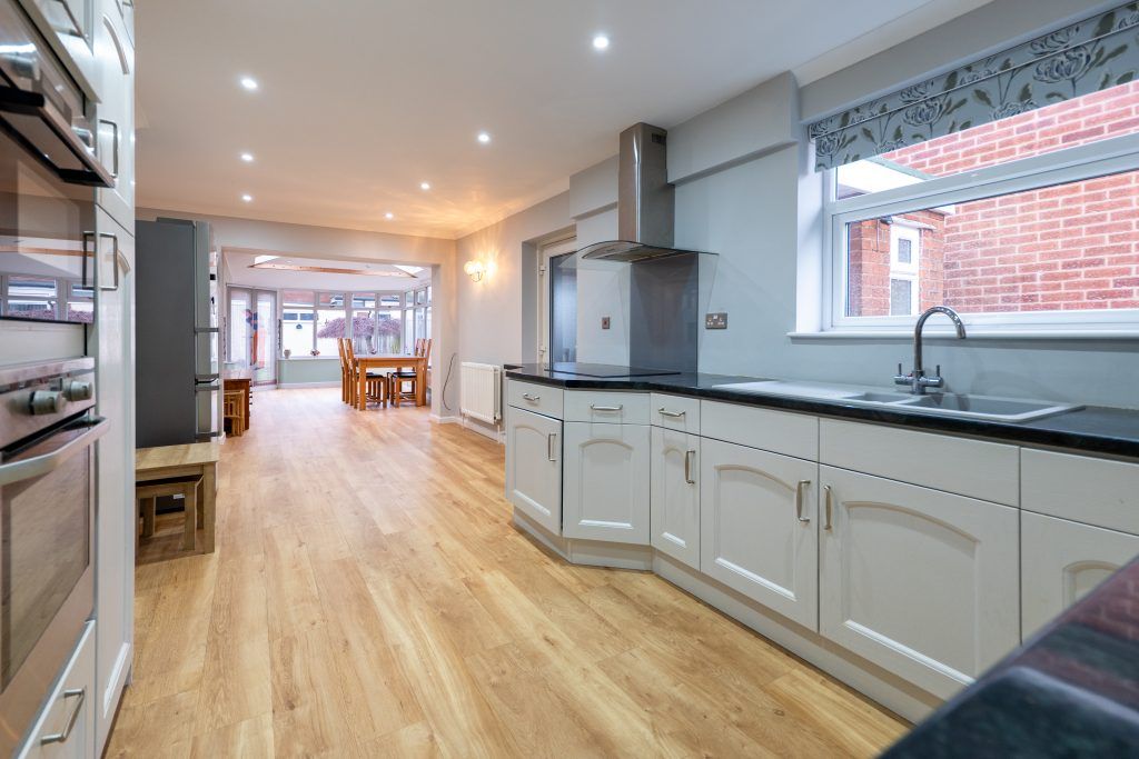 Property photo 3 of 25