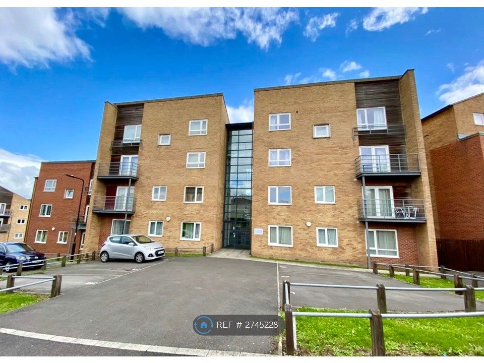 Property photo 1 of 12 Front &amp; Parking