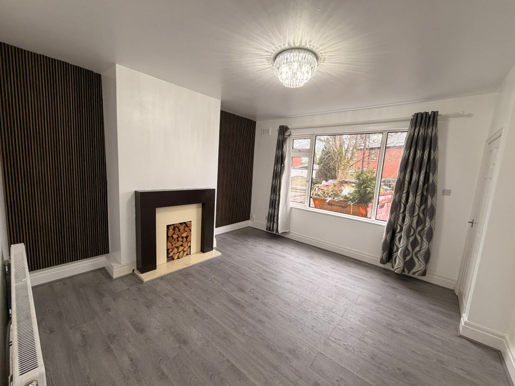 Property photo 3 of 19 Reception