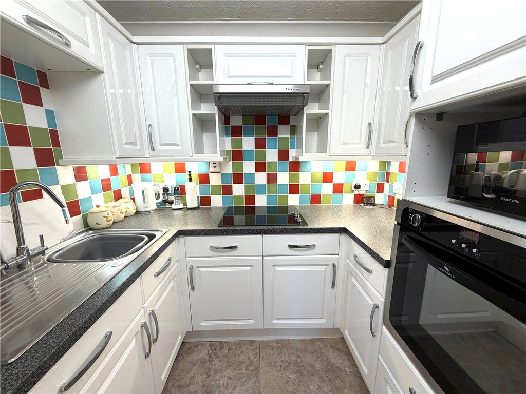 Property photo 2 of 22 Kitchen