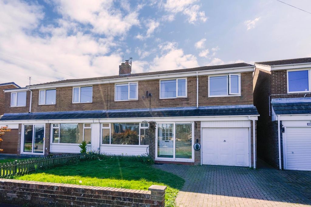 Property photo 1 of 10 External