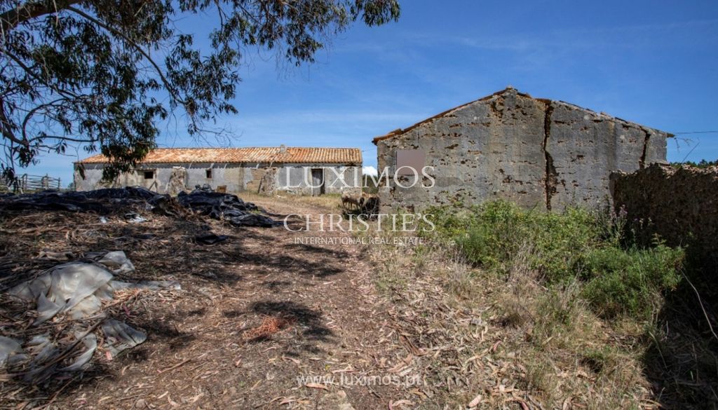 Property photo 3 of 25