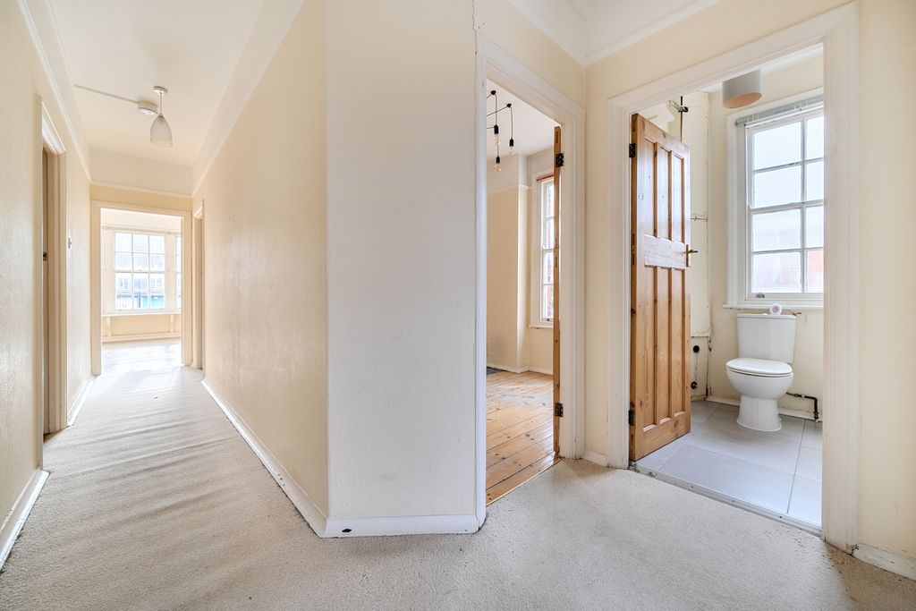 Property photo 3 of 20 Picture No. 11