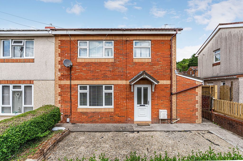 Property photo 1 of 26