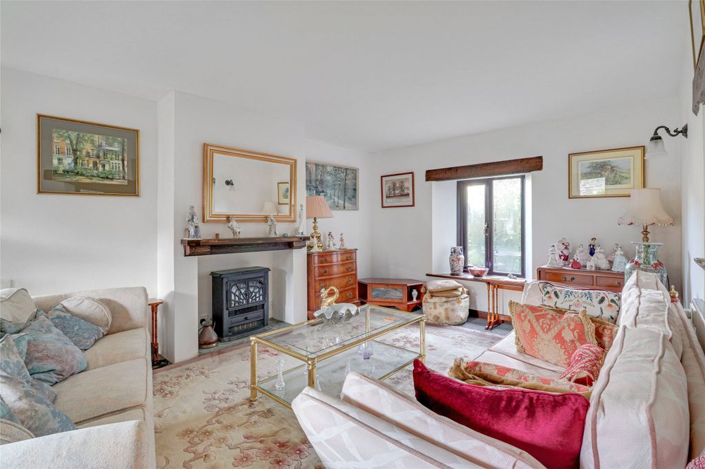 Property photo 2 of 16 2 - Picture No. 08