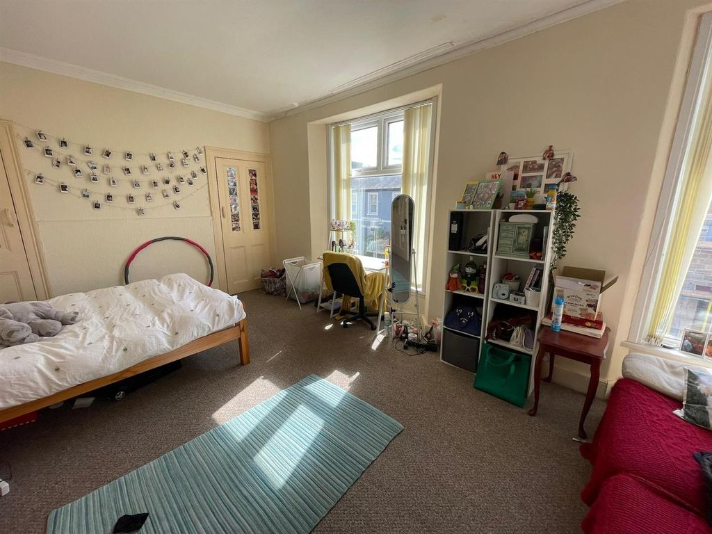 Property photo 1 of 8 5B23Ed43-d0E2-44F1-B1c7-0B389F9F07Ac.Jpg