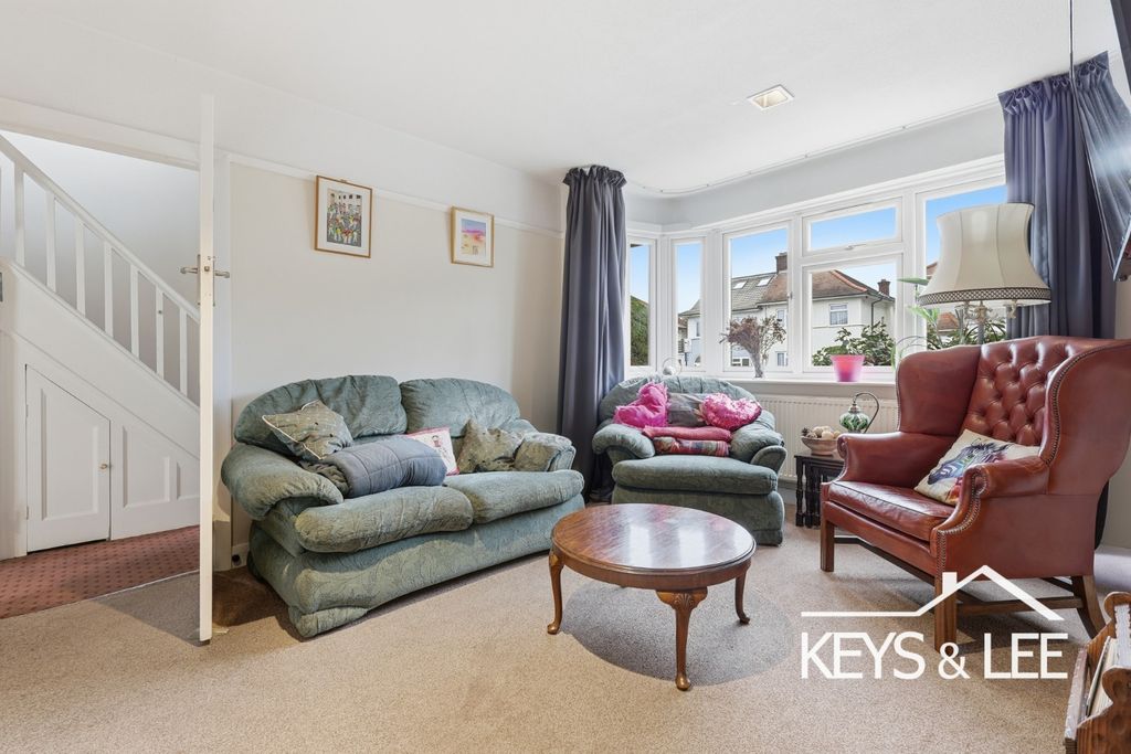 Property photo 3 of 15 4795859