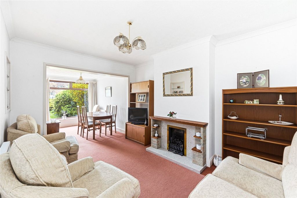 Property photo 2 of 20 Picture No. 27