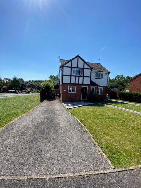 Property photo 1 of 12