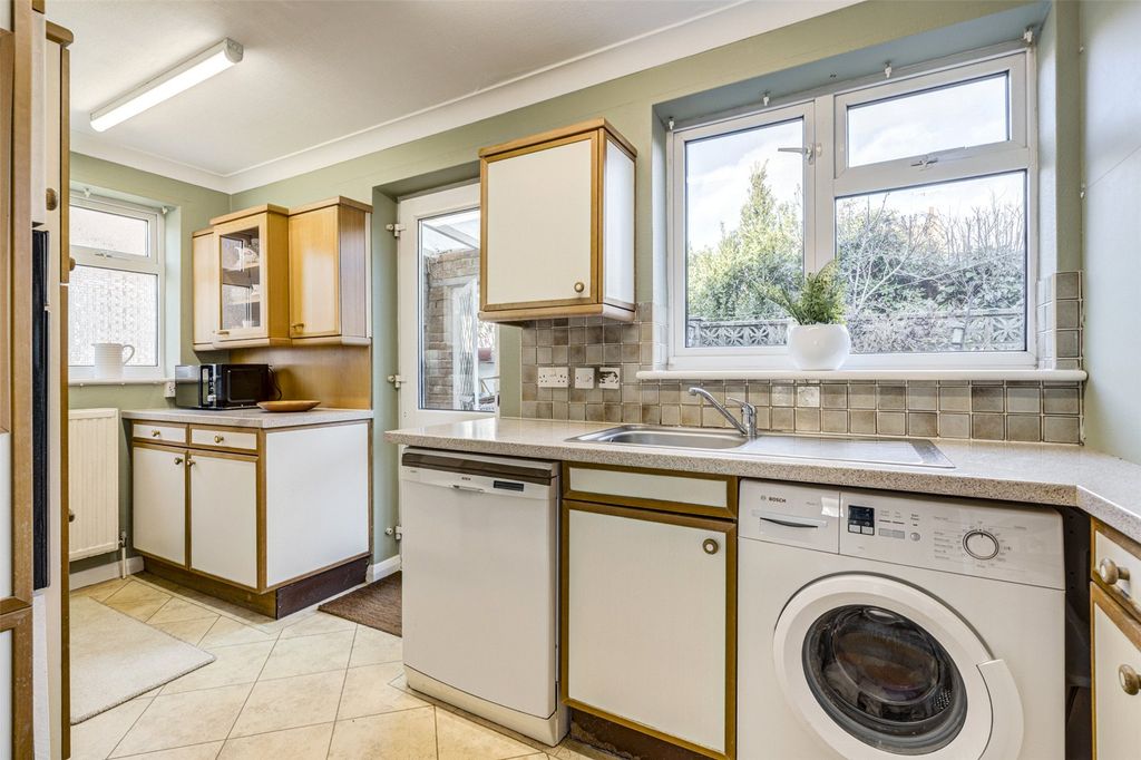 Property photo 3 of 20 Picture No. 04