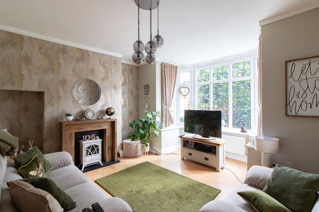 Property photo 1 of 15 1