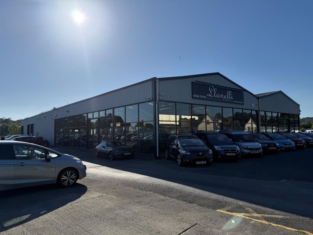 Property photo 3 of 8