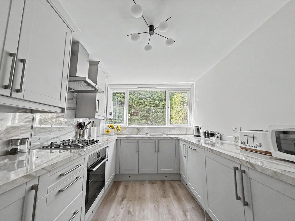 Property photo 1 of 11 Img_2139.Jpg