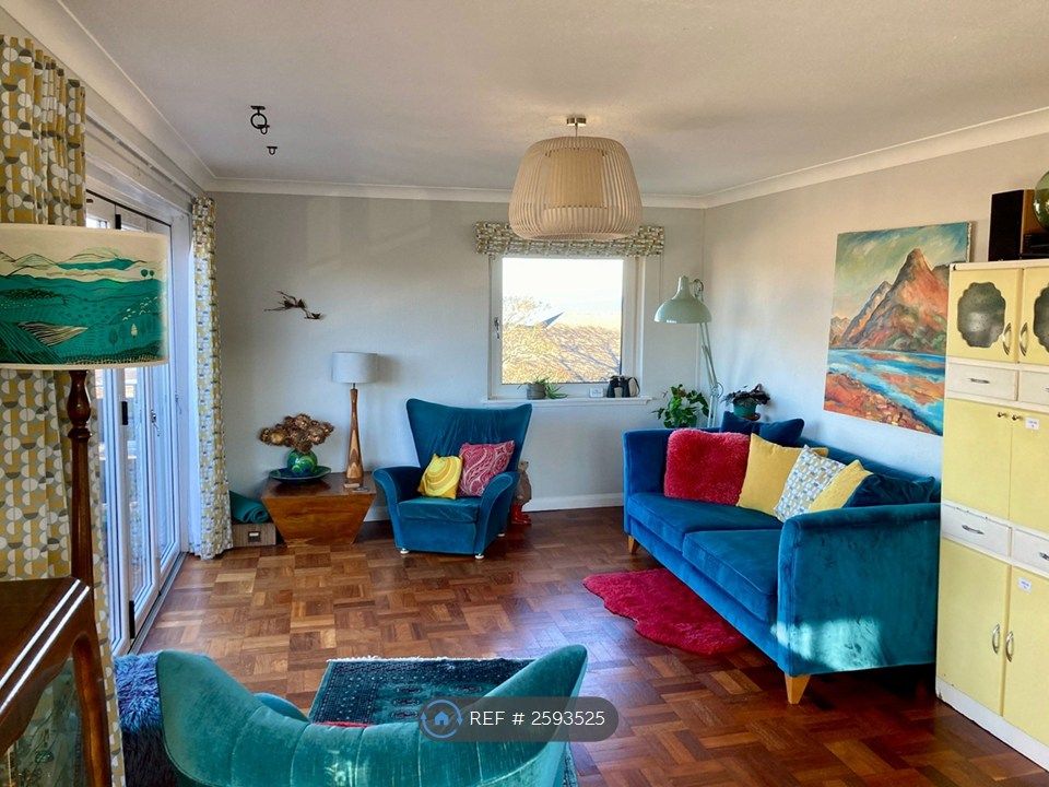 Property photo 2 of 30 Living Room