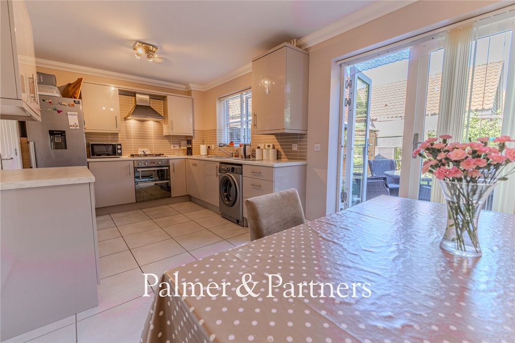 Property photo 3 of 15 Picture No. 05
