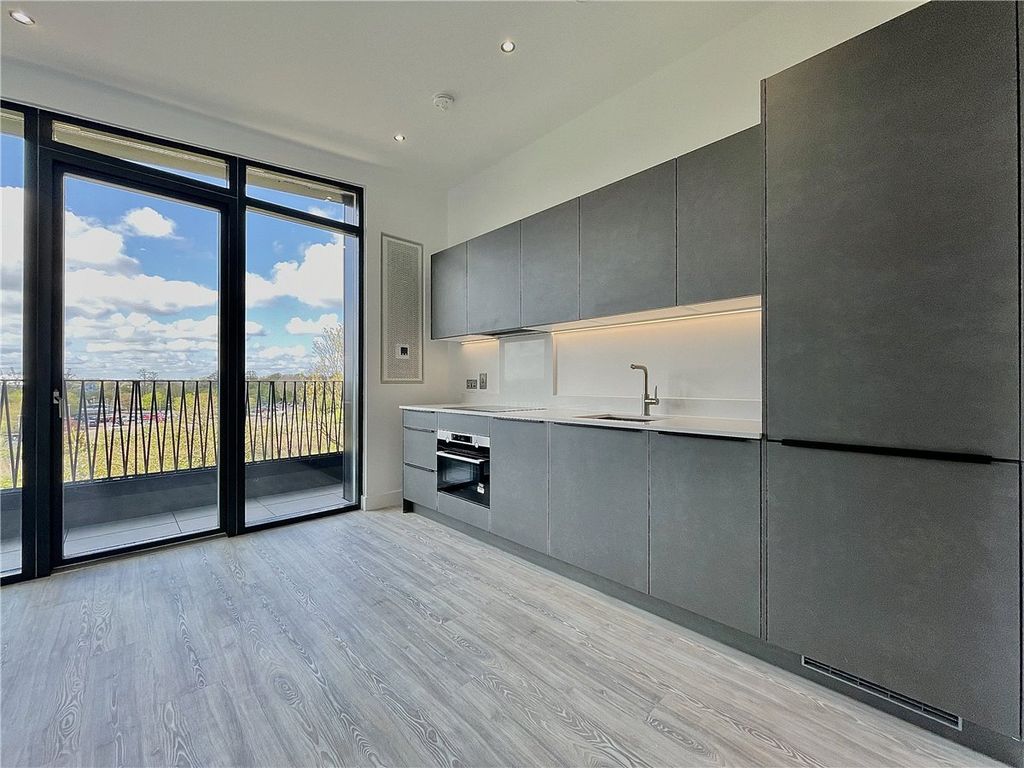 Property photo 2 of 9 Picture No. 07