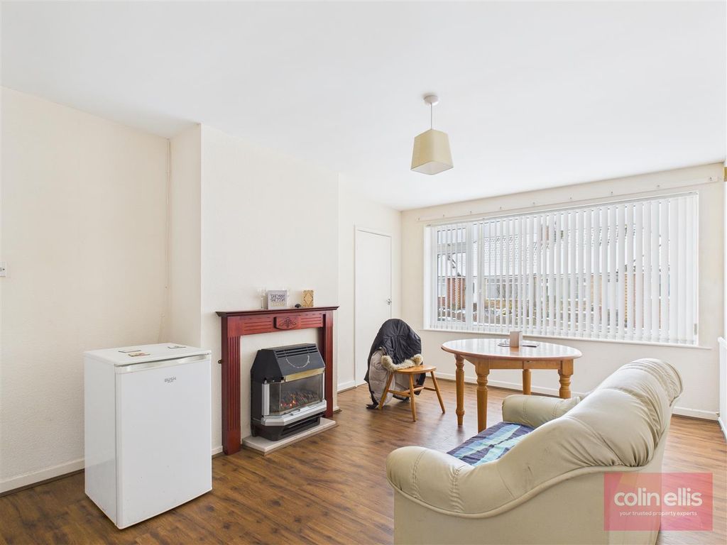 Property photo 2 of 12 Cam05075G0-Pr0262-Still012.Jpg